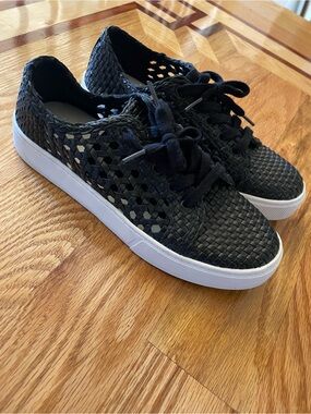 Marc Fisher Surly 2 Woven sneakers